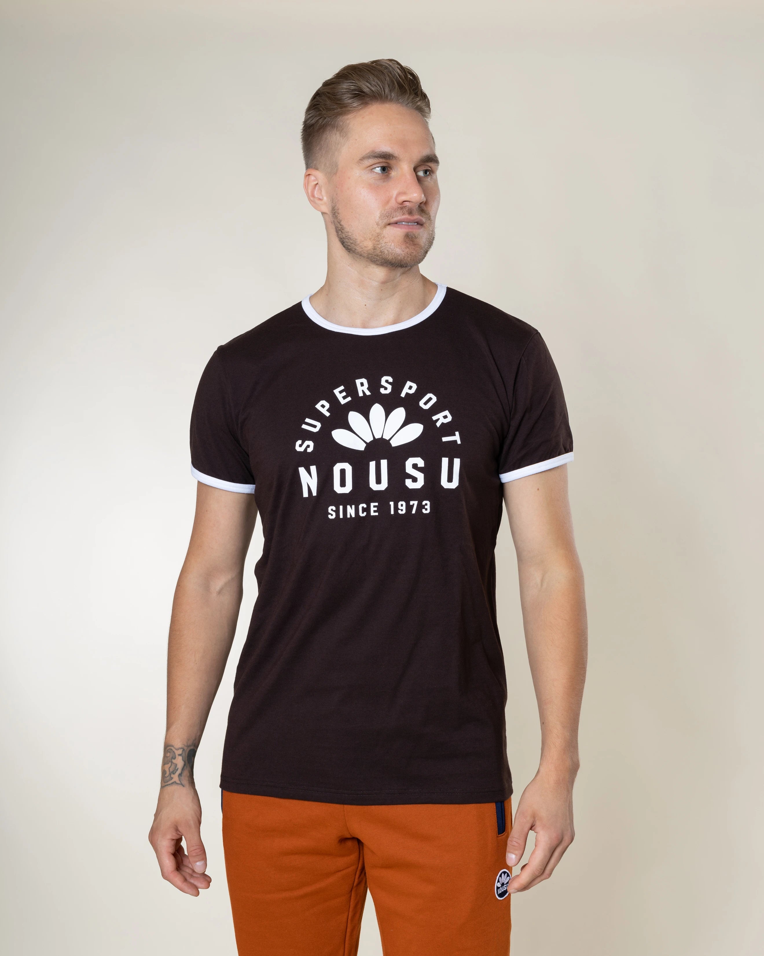 Nousu Supersport ruskea miesten t-paita